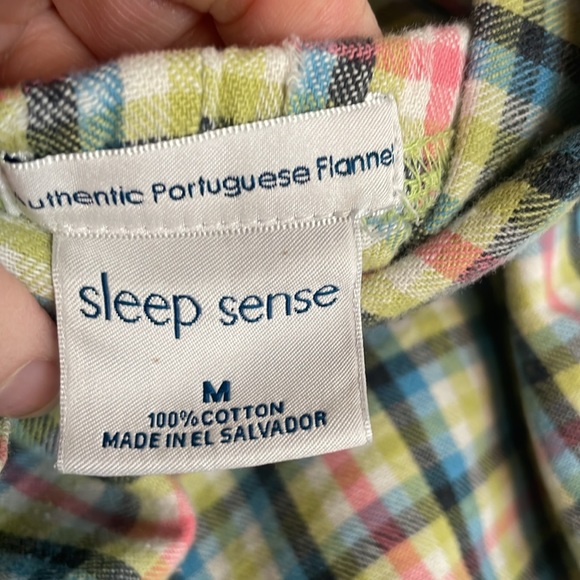 Women’s medium, sleep sense, authentic Portuguese flannel GUC top and bottoms - Picture 9 of 15